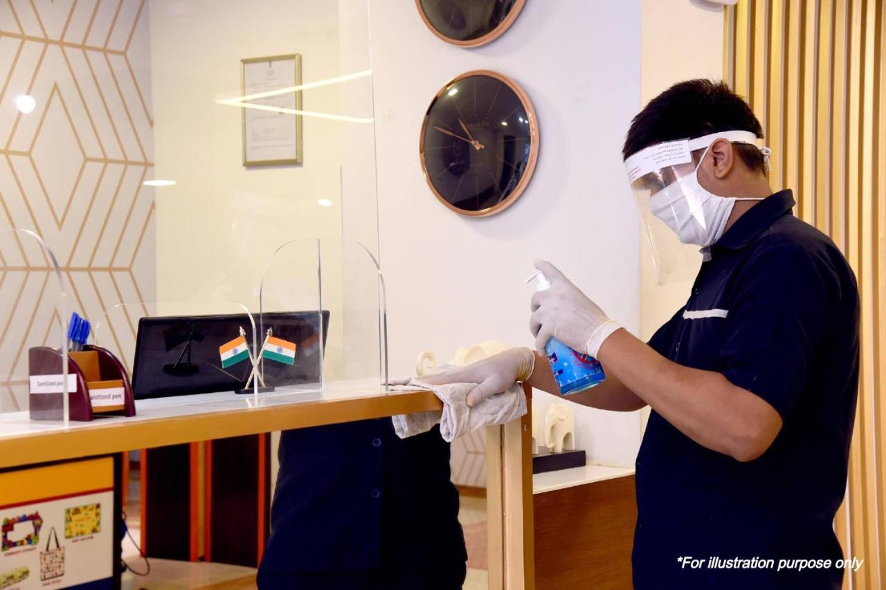 Hotel Riva International Goregaon- Near Nesco ムンバイ エクステリア 写真