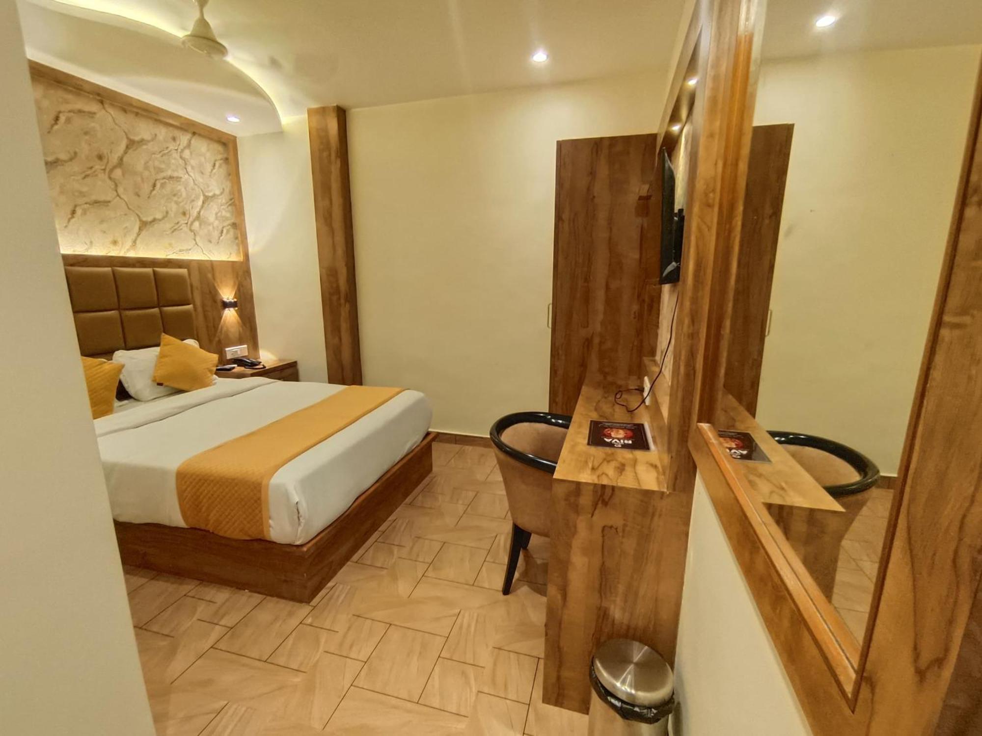 Hotel Riva International Goregaon- Near Nesco ムンバイ エクステリア 写真