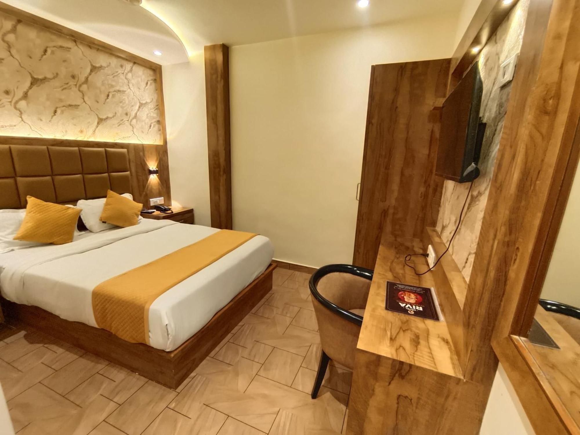 Hotel Riva International Goregaon- Near Nesco ムンバイ エクステリア 写真